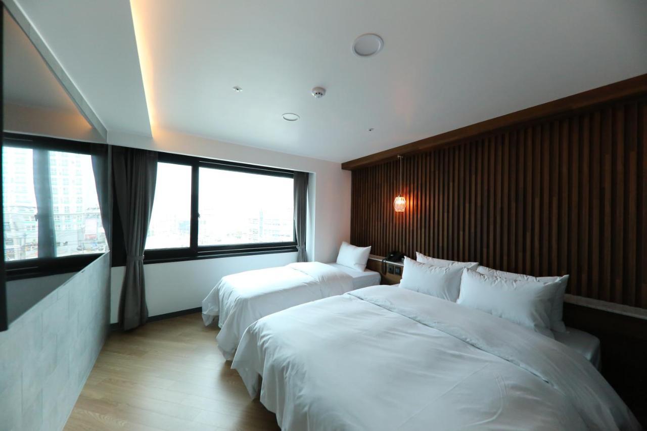 Brown Dot Hotel Seosan Bagian luar foto